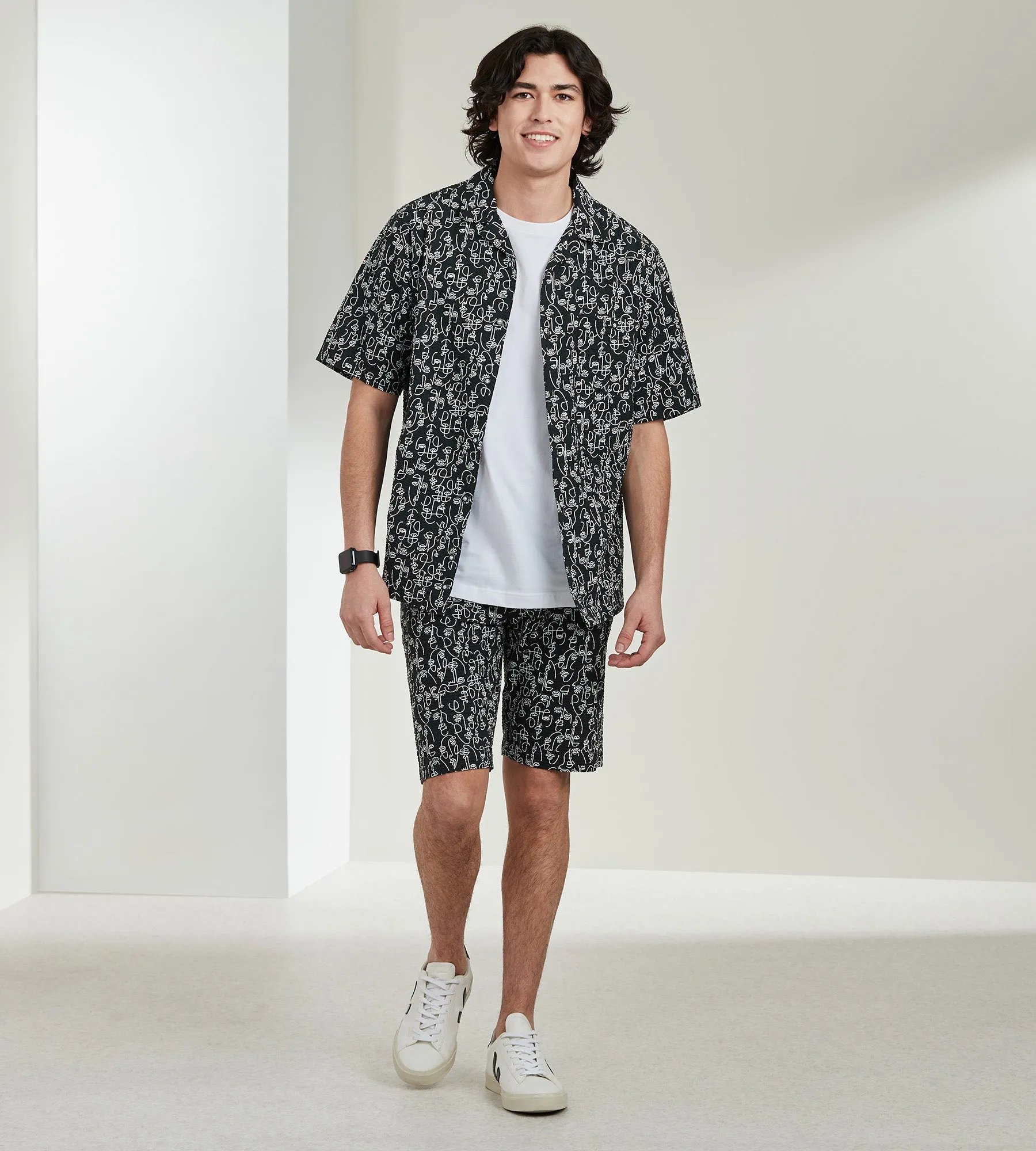 Modern Fit Printed Short Sleeve Resort Sport Shirt